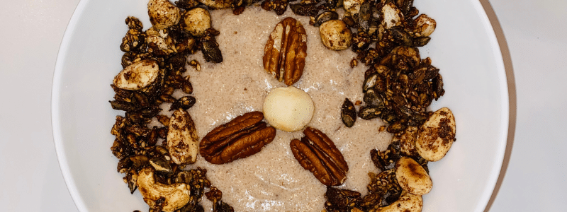 Homemade kokos-amandelyoghurt met granola