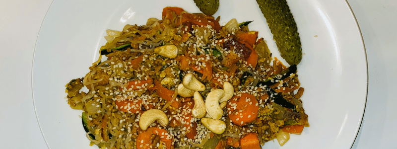 Zeropasta met courgette, wortel en quorn gehakt